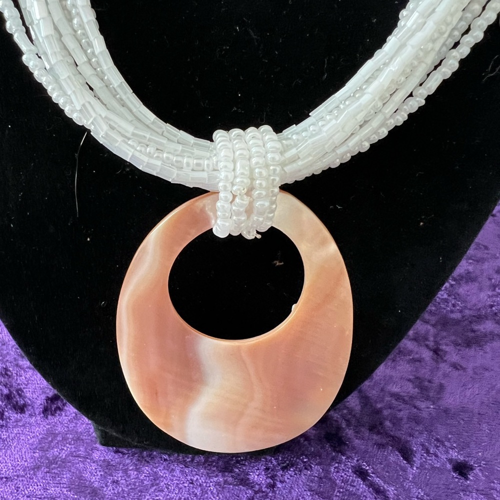 Seadbeed shell necklace